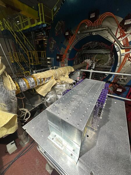 Calorimeter Insert Prototype next to STAR experiment at RHIC